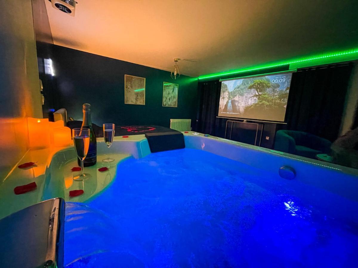 Spa Sous Les Etoiles - Cinema - Netflix - Parking - Gare Amiens Luaran gambar