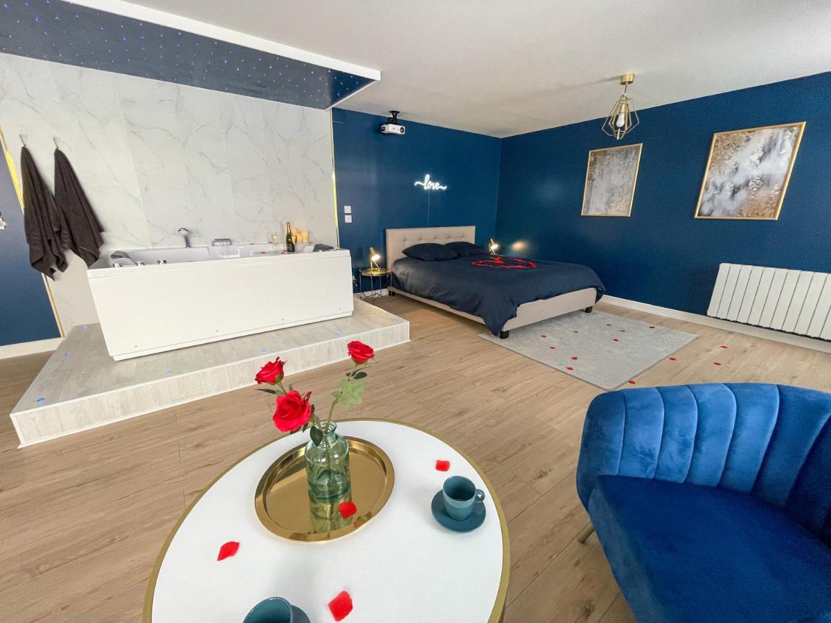 Spa Sous Les Etoiles - Cinema - Netflix - Parking - Gare Amiens Luaran gambar